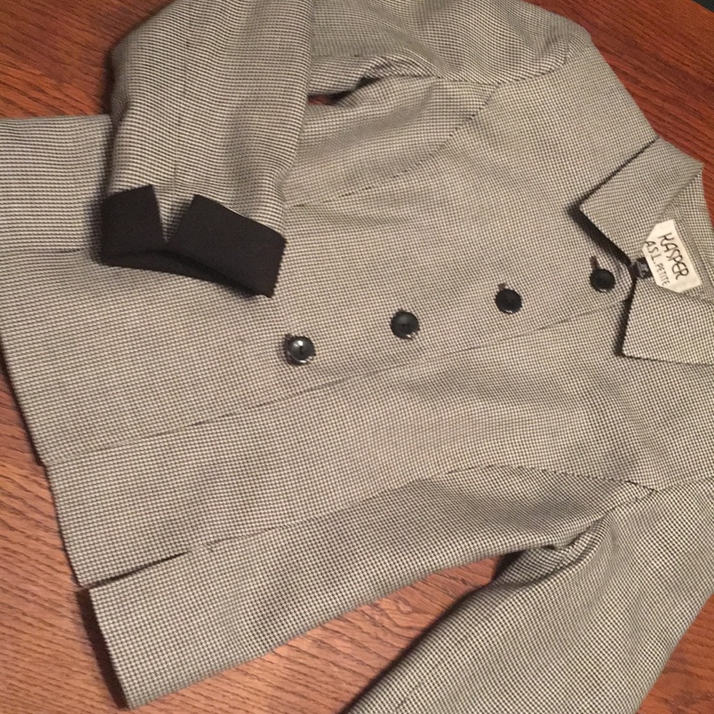 Gorgeous Lightweight Spring Houndstooth Jacket - image 1